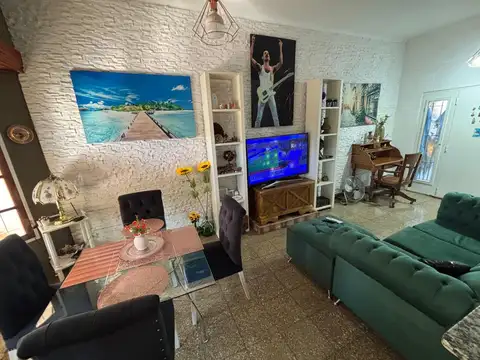 Casa 3 ambientes con 1 baño