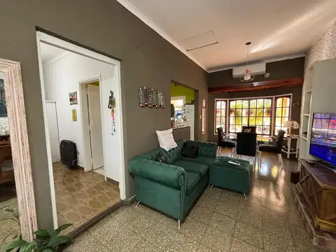 Casa en Venta en Moron Sur, USD 85.000