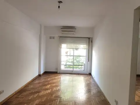 Amplio dto 2 amb con balcon - al frente