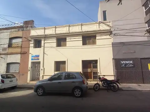 Pje Las Rosas 634 00-02: Triplex de pasillo - Financiación d