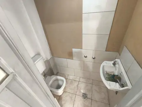 Local en Alquiler en Llavallol, $ 450.000