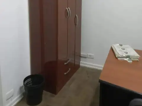 Oficina en Alquiler al Norte