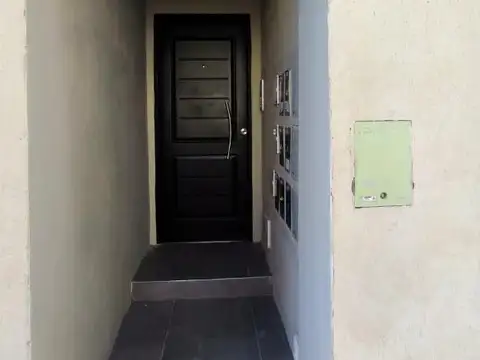 Depto Tipo Casa en Venta de 2 ambientes