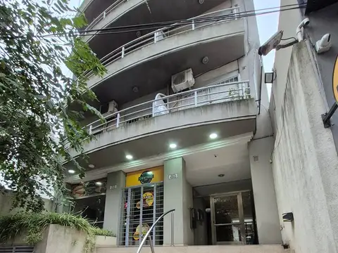 Departamento Monoambiente en Alquiler en Caseros Centro