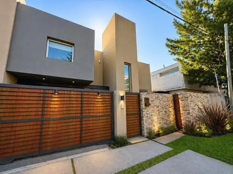 Casa en Venta en Fisherton, Rosario