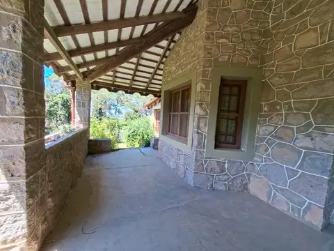 Venta Casa antigua Cruz Chica a refaccionar 1 hectarea frutales