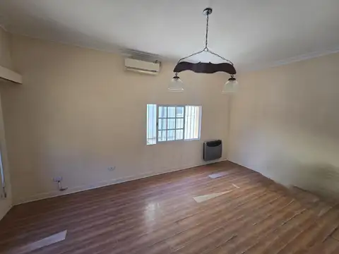 Casa en Venta en Villa Adelina, USD 158.000