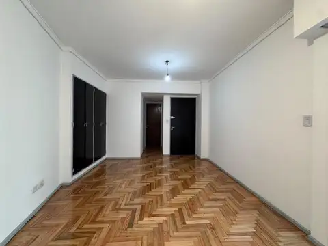 Avenida Don Pedro De Mendoza 5400