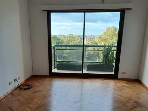 Montevideo 1500, Piso 8