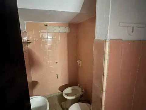 Local en Alquiler en Luis Agote, $ 600.000