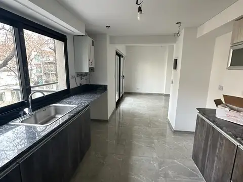 PISO 4 AMB. 2 PISO CON COCHERA CUB. SUM, PILETA A ESTRENAR