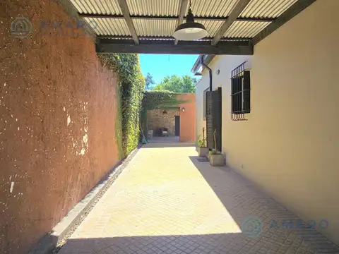 Casa en Venta con 1 cochera
