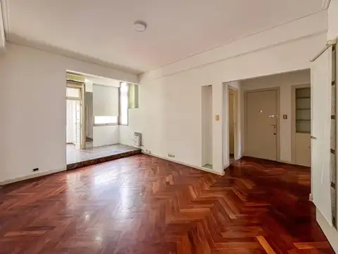 Presidente Roca 599 , Piso 5