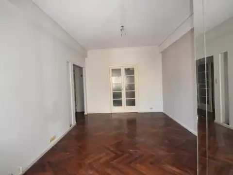 Presidente Roca 599 , Piso 5