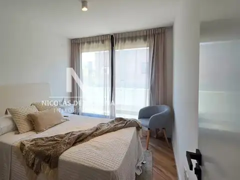 Venta Apartamento de 3 Dormitorios Con Gran Terraza y Garage en Barra de Carrasco.