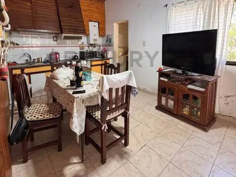 68 entre 17 y 18 1100, Piso 0