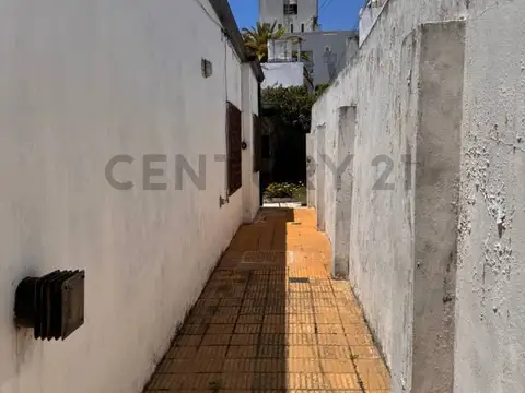 68 entre 17 y 18 1100, Piso 0