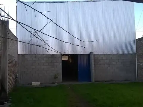 Galpon en Venta en Villa Ballester, USD 180.000