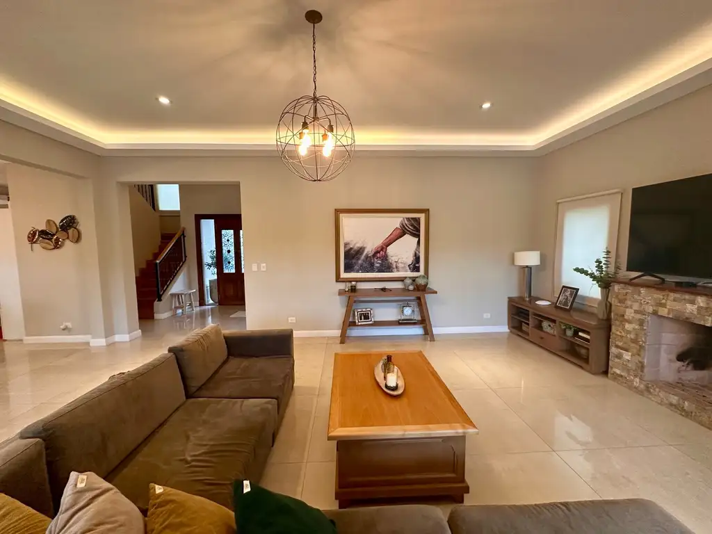 Haras Santa Maria - 5 dormitorios con cochera