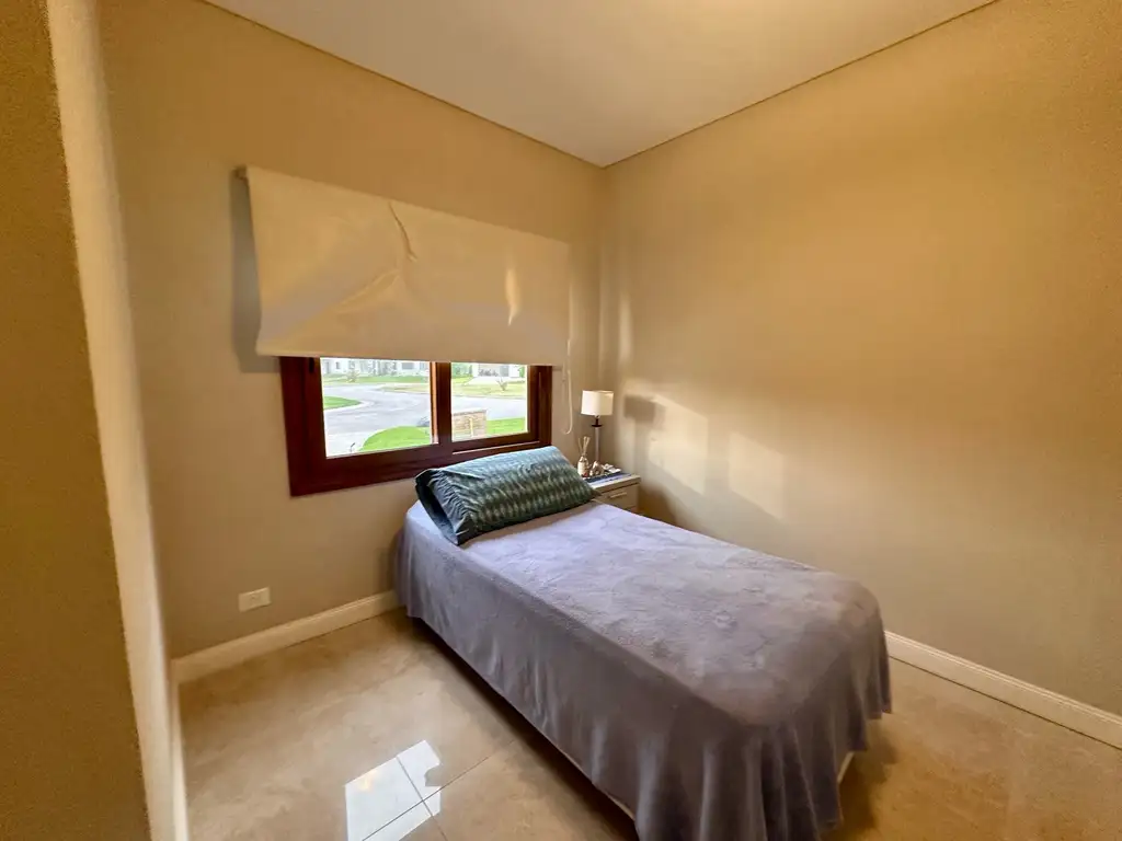 Casa en  venta 6 ambientes dos plantas con quincho pileta y cochera 4 autos Hatas Santa Maria Molino - Foto 14