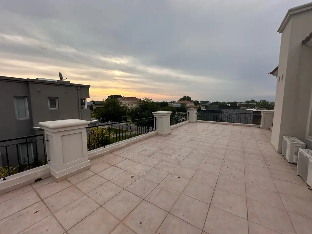 Casa en  venta 6 ambientes dos plantas con quincho pileta y cochera 4 autos Hatas Santa Maria Molino - Foto 29