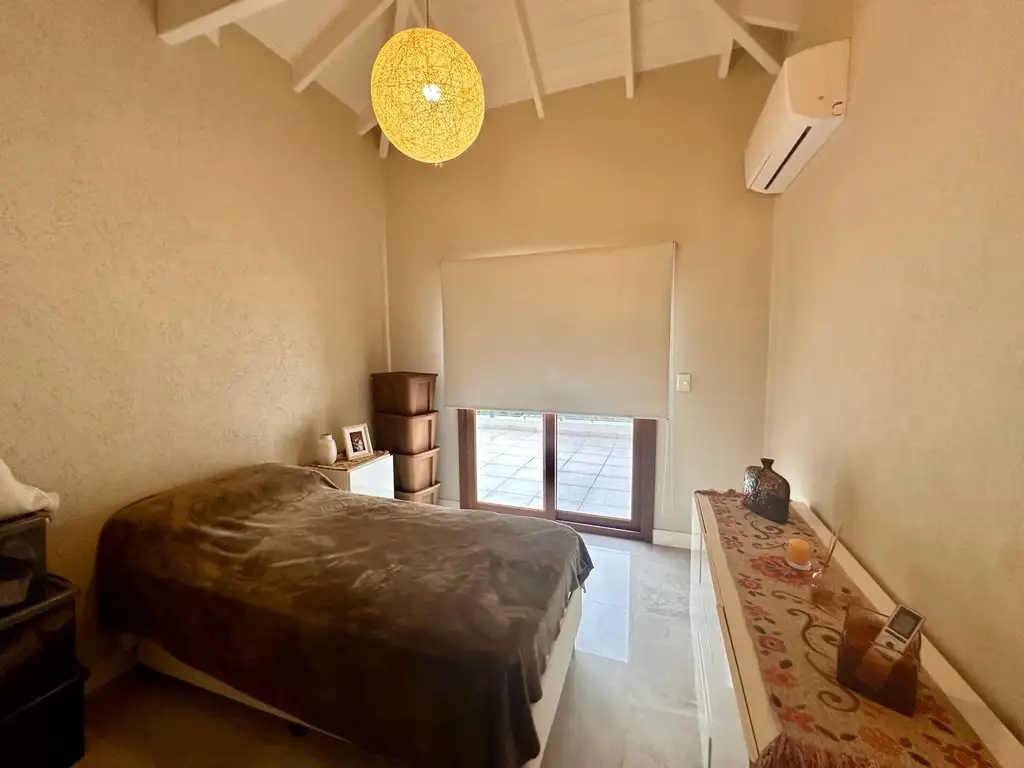 Casa en  venta 6 ambientes dos plantas con quincho pileta y cochera 4 autos Hatas Santa Maria Molino - Foto 18