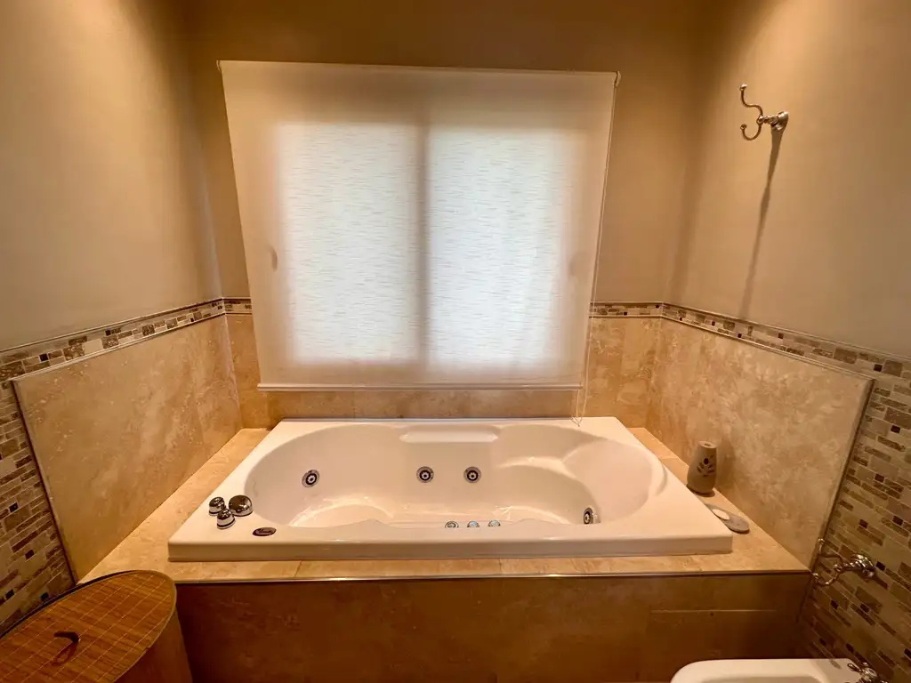 Casa en  venta 6 ambientes dos plantas con quincho pileta y cochera 4 autos Hatas Santa Maria Molino - Foto 27