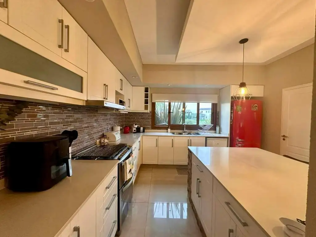 Casa en  venta 6 ambientes dos plantas con quincho pileta y cochera 4 autos Hatas Santa Maria Molino - Foto 31