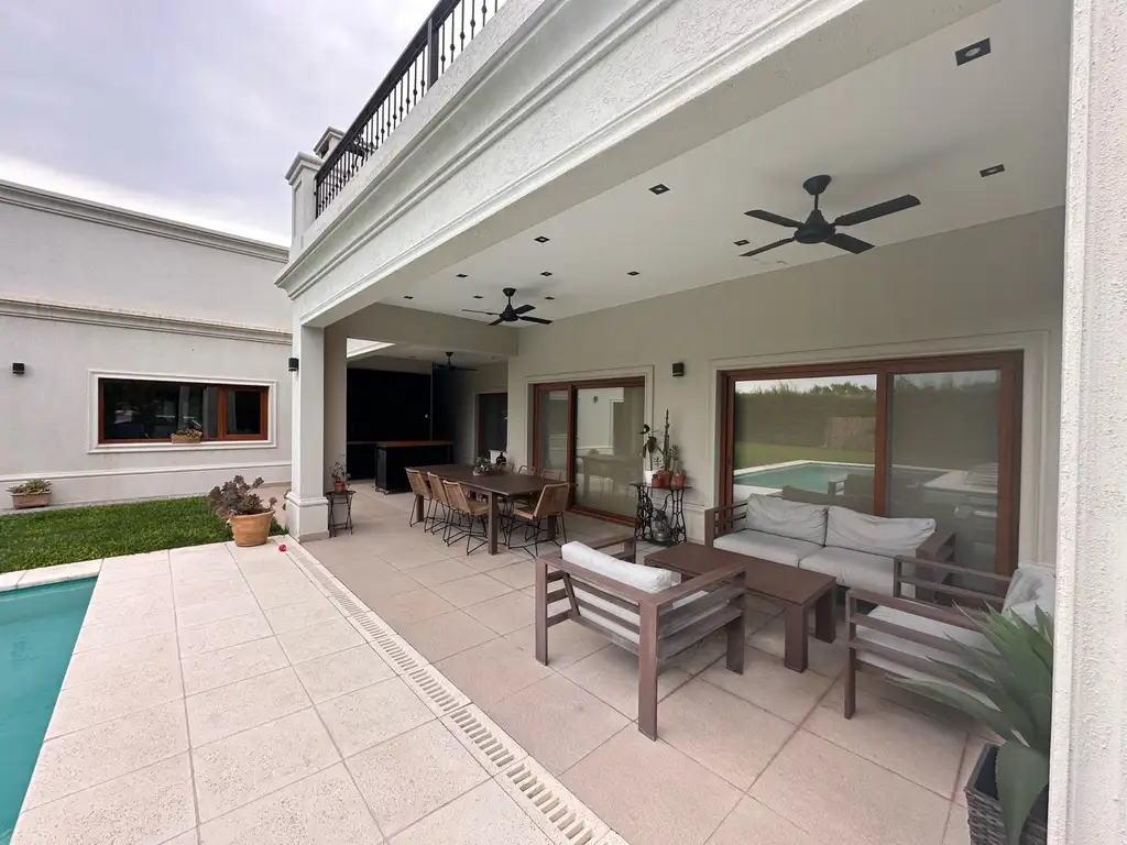 Casa en  venta 6 ambientes dos plantas con quincho pileta y cochera 4 autos Hatas Santa Maria Molino - Foto 41