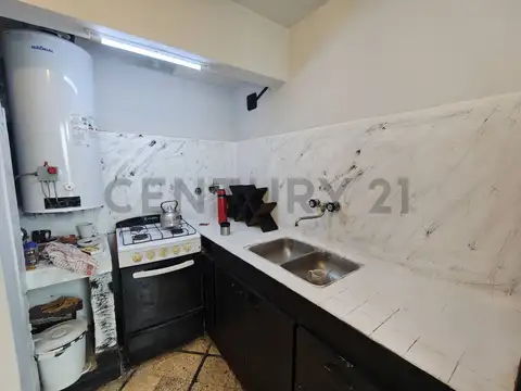 33 E/ 9 Y 10 - VENDEMOS PH AL FRENTE CON TERRAZA - APTO BANCO -