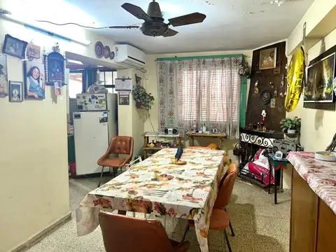 Casa 3 ambientes con 1 baño