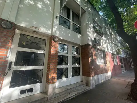 Alquiler | Departamento 3 ambientes con patio | Saavedra