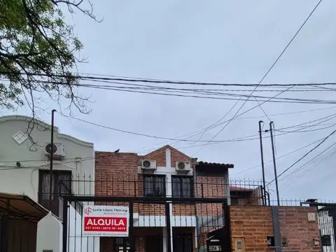 Duplex en alquiler.  Av Libertador 3000, Grand Bourg
