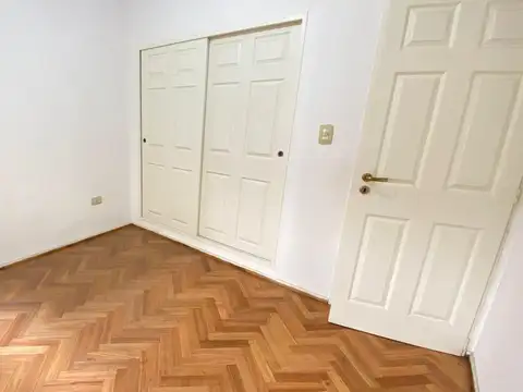 Ruy Diaz De Guzman 321 , Piso 1