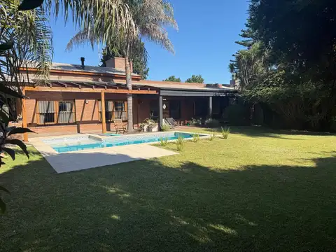 Casa en Venta en Campana, USD 500.000