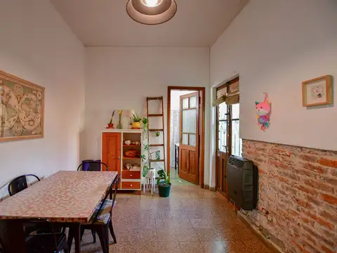 PH EN VENTA LA PLATA 2 DORMITORIOS Y ESCRITORIO