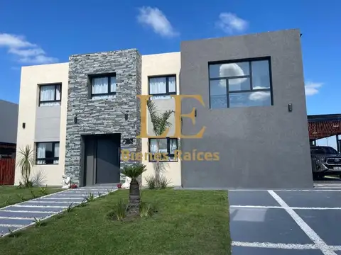 Casa en Venta 1 año