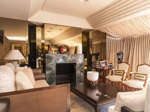Casa 8 ambientes con 5 baños