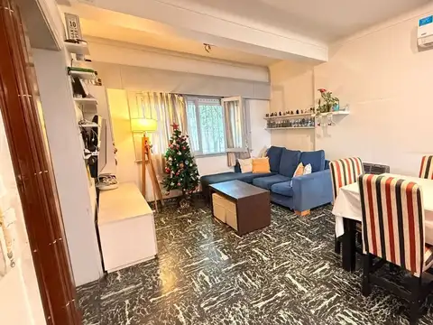 Depto Tipo Casa en Venta en Flores, USD 125.000