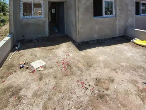 CASA EN VENTA DE DOS DORMITORIOS EN DOCTA  AVENIDA