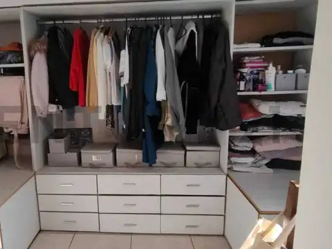 Casa 2 ambientes con 1 baño