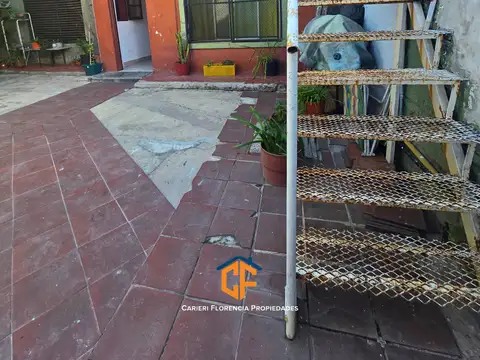 Depto Tipo Casa en Venta de 5 ambientes