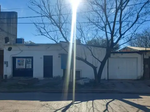 Casa en venta con amplio terreno