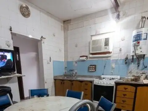 Casa 4 ambientes con 1 baño