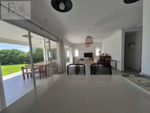 Casa en Alquiler Temporal en Pilar del Este - San Ramiro, USD 4.000