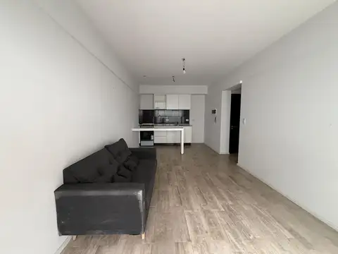 Av Garay 539 , Piso 1