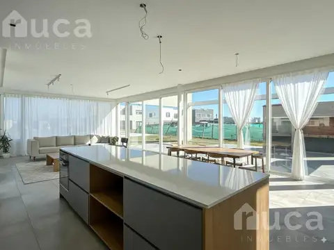 Casa en venta 3 dormitorios en Barrio Santa Isabel