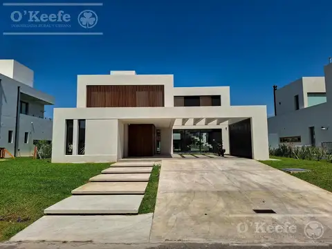 Casa de 6 ambientes En Venta  a estrenar en Greenville Polo Resort Hudson Berazategui