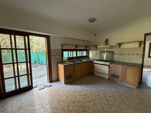 Casa con destino comercial sobre Panamericana casi Ruta 26.