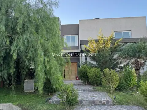 Casa en Venta de 6 dormitorios